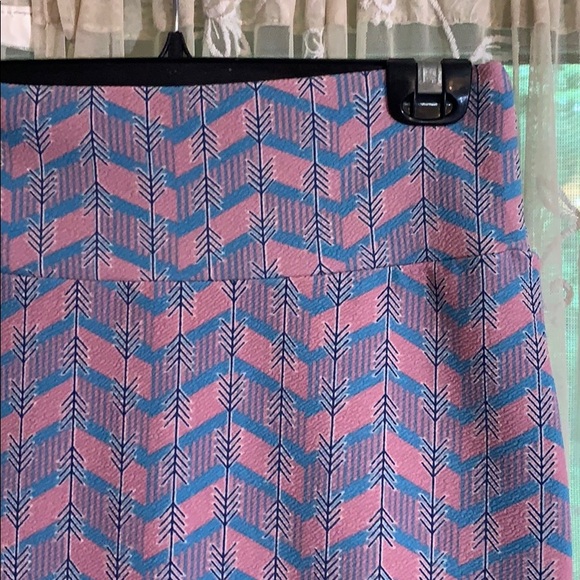 LulaRoe Skirt - Picture 3 of 3